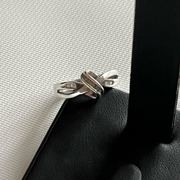 925 Sterling Silver Vintage Genuine Diamond Ring - Picture 10 of 11